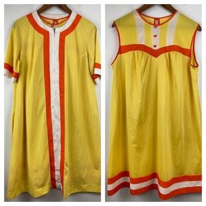 Vtg 70s JCPenney Loungewear Sz Medium Women’s Yellow Orange White 2 Pc Gown Set